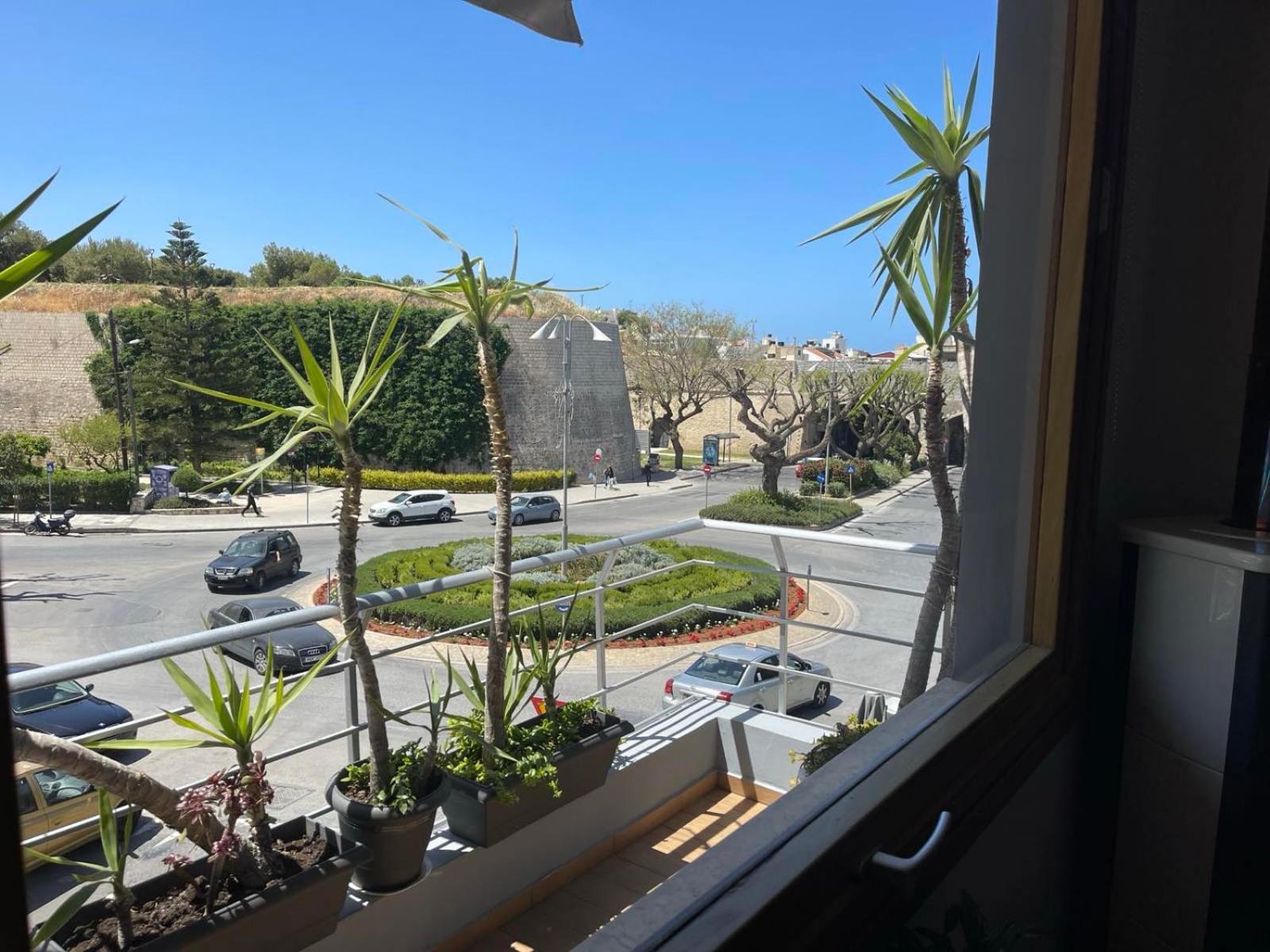 Oasis City Apartment イラクリオン エクステリア 写真